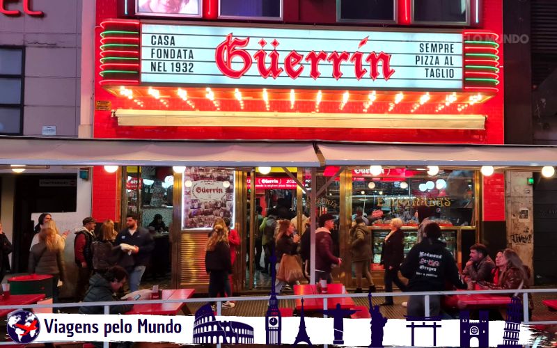 Entrada da Pizzaria Guerrín em Buenos Aires