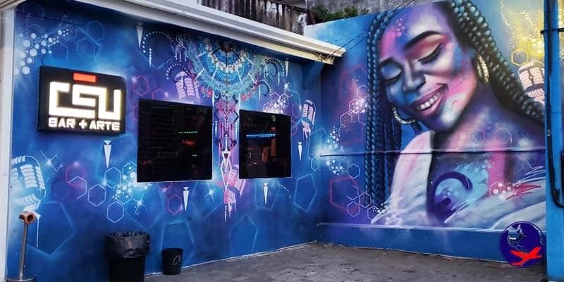 Céu Bar e arte