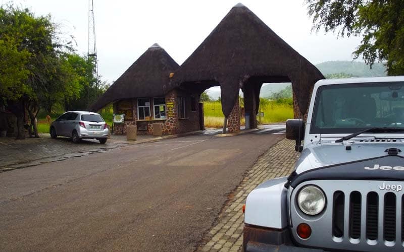 Entrada do Safári de Pilanesberg