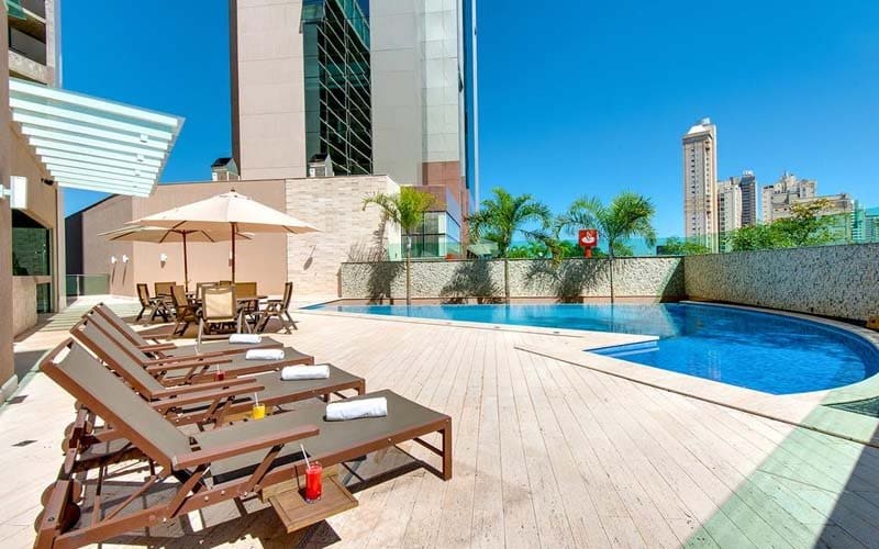 Piscina do K Hotel Goiânia