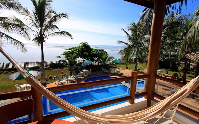 Piscina do Enseada dos corais hotel