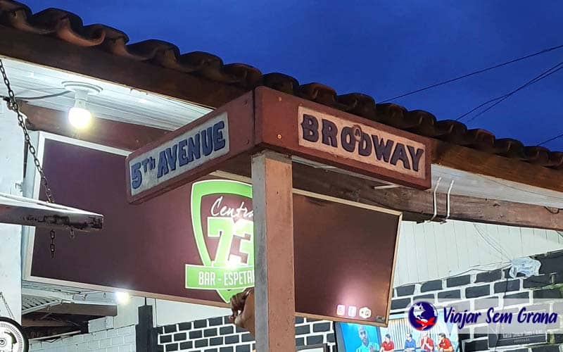 Rua Broadway em Arraial D'ajuda