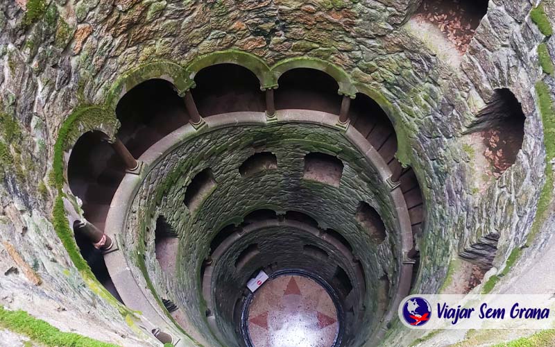 Poço iniciático no Quinta da Regaleira