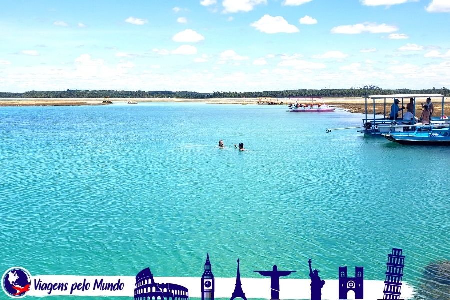 Passeio pelas piscinas naturais