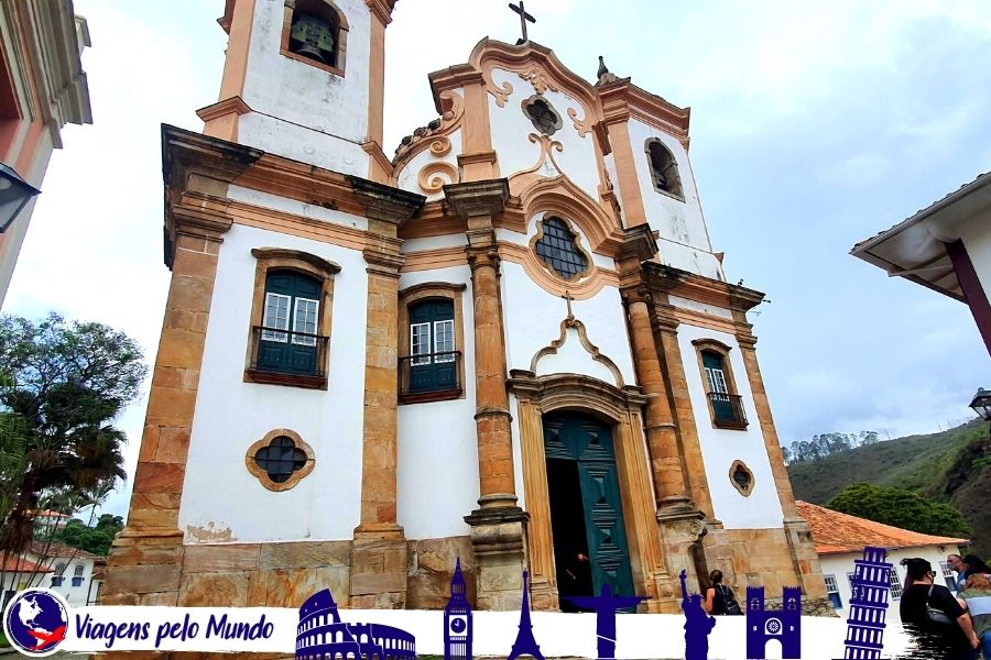 Fachada da Igreja Nossa Senhora do Pilar - O que fazer em Ouro Preto