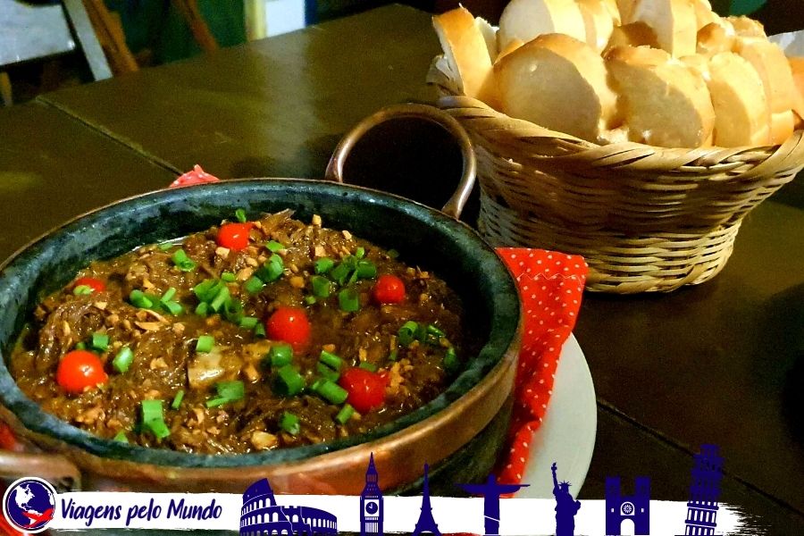 Prato com Carne de Panela do Bar da Nida