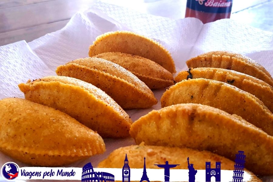 Porção de Pastel de Angu