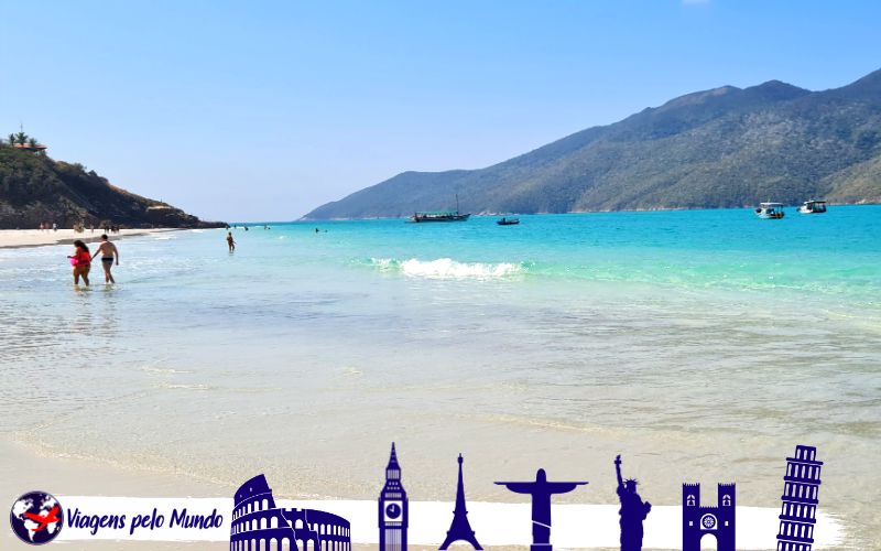 Praia pontal do atalaia em Arraial do Cabo