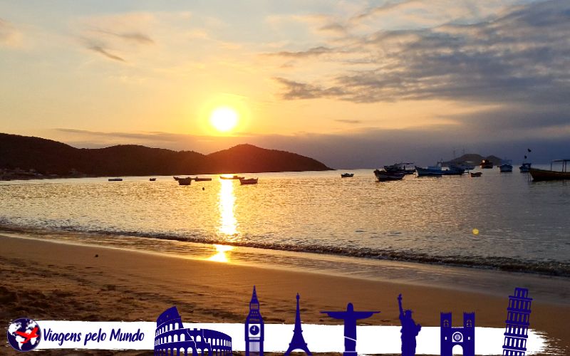Pôr do sol na praia do canto