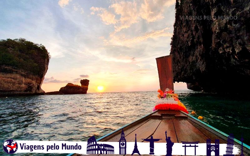 Passeio no pôr do sol em Phi Phi
