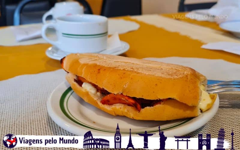 O que comer em Manaus? X-Caboquinho!