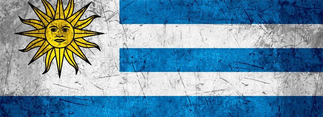 Bandeira do Uruguai. Melhor seguro viagem para Uruguai.