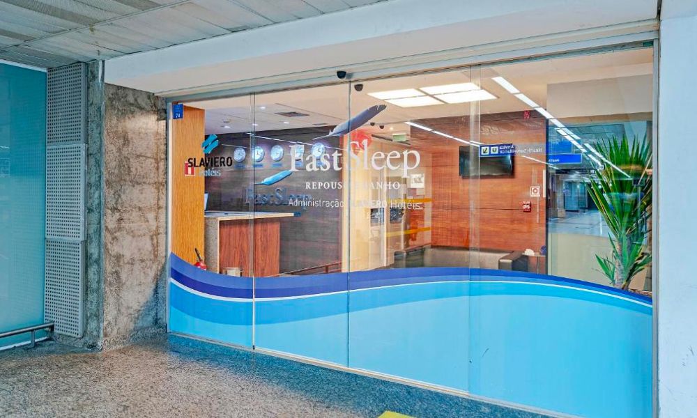 Entrada do Fast Sleep no Aeroporto de Guarulhos
