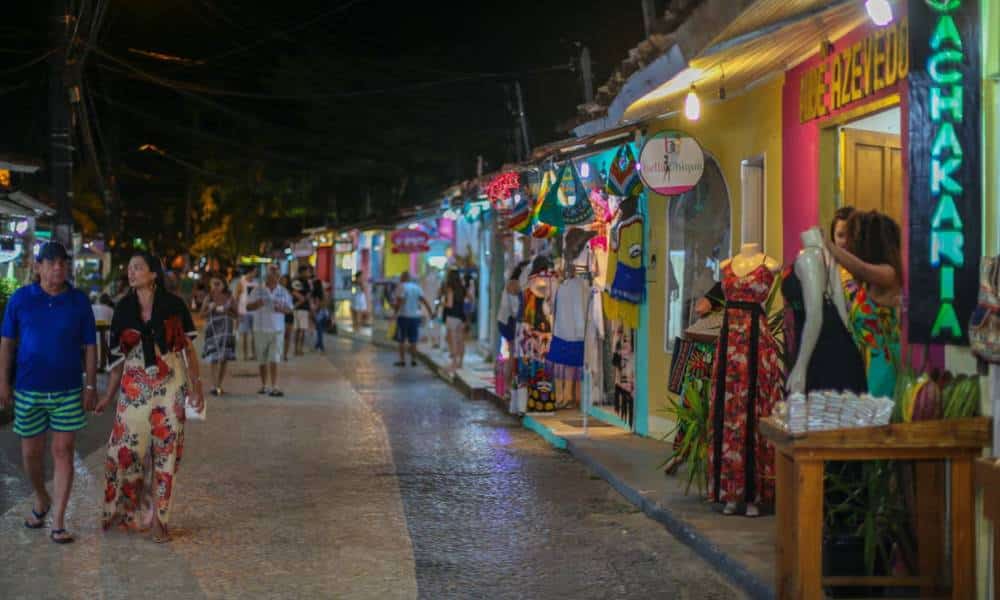 Excursão noturna a Arraial d'Ajuda