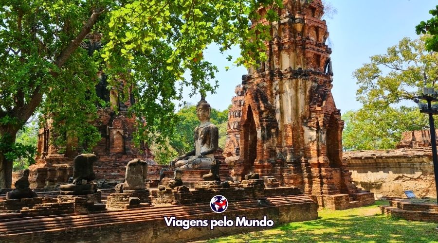 Ruínas do Templo Wat Mahathat em Ayutthaya